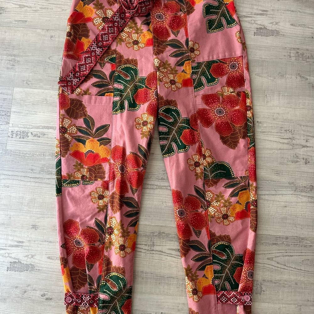 FARM RIO Anthropologie Pink and Green Floral Pants Large
